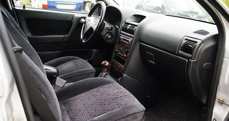 Opel Astra cena 6500 przebieg: 216000, rok produkcji 1999 z Szczecin małe 781